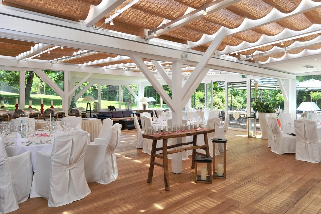 Relais & Chateaux Hardenberg Burghotel Нёртен-Харденберг Экстерьер фото