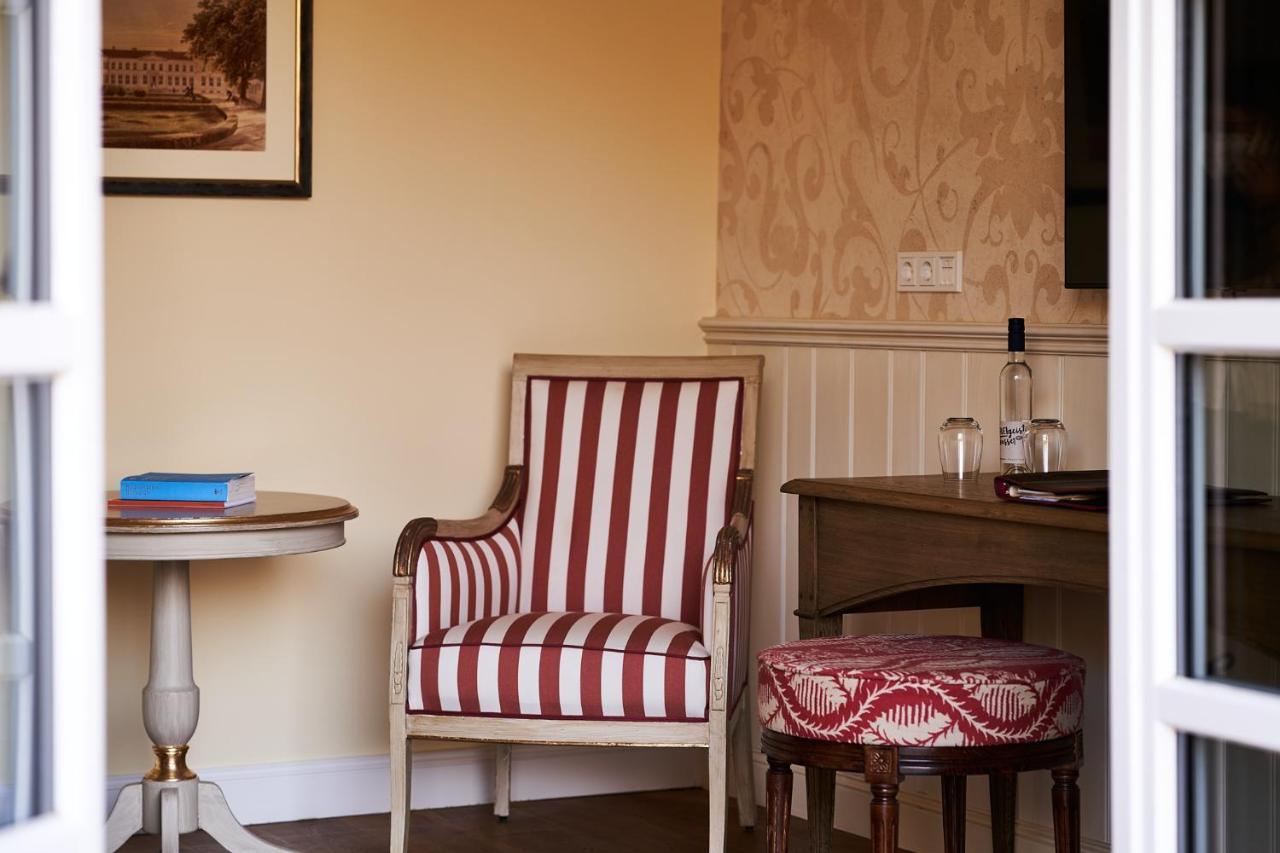 Relais & Chateaux Hardenberg Burghotel Нёртен-Харденберг Экстерьер фото