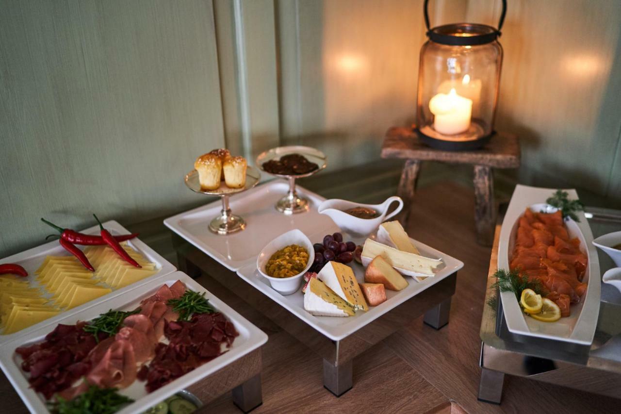 Relais & Chateaux Hardenberg Burghotel Нёртен-Харденберг Экстерьер фото
