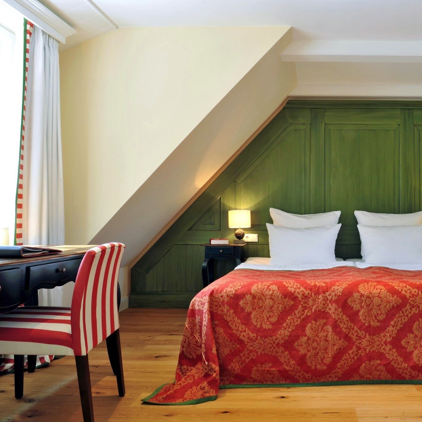 Relais & Chateaux Hardenberg Burghotel Нёртен-Харденберг Экстерьер фото